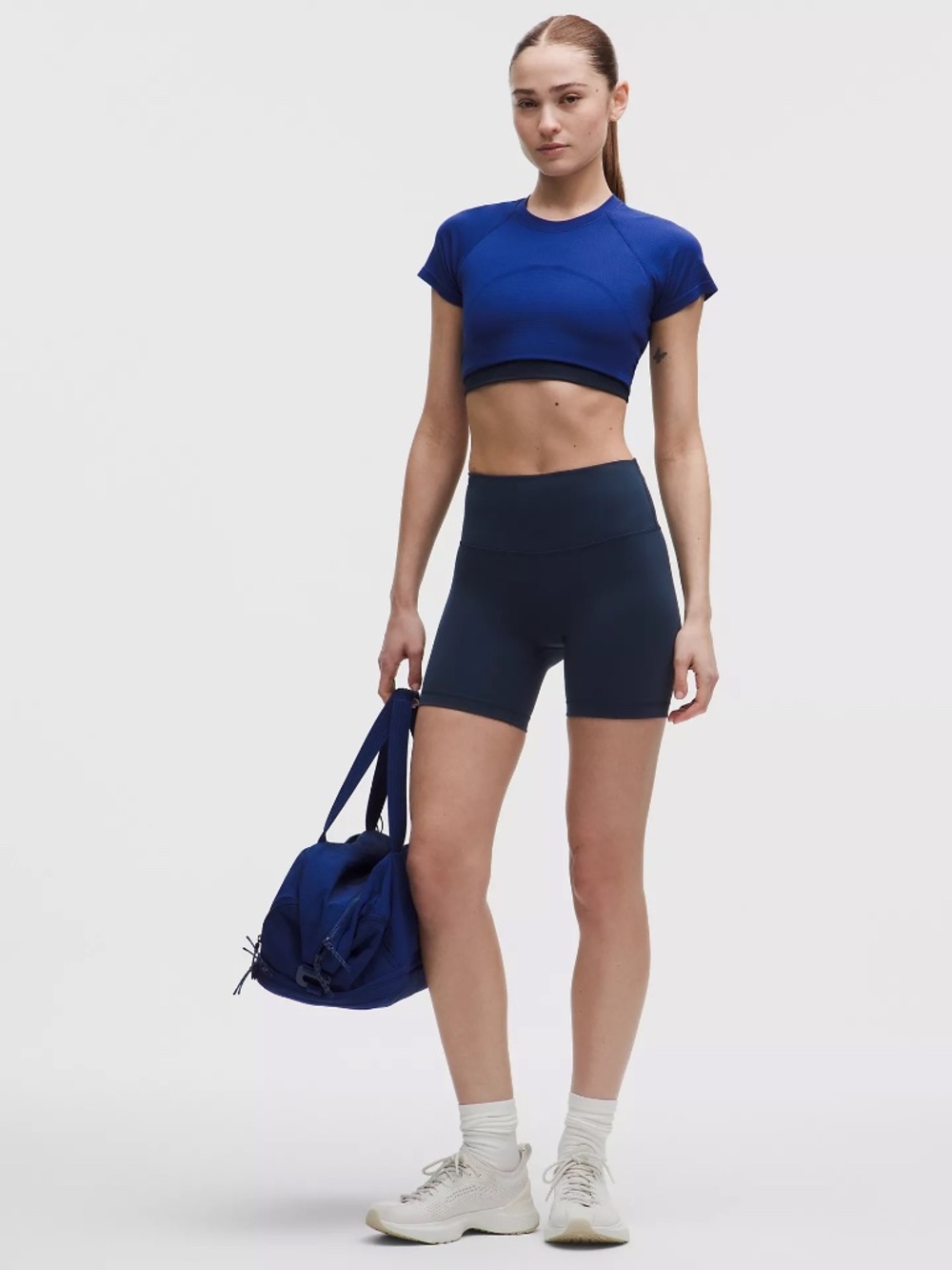 Wunder Train High-Rise Short 6". Navy